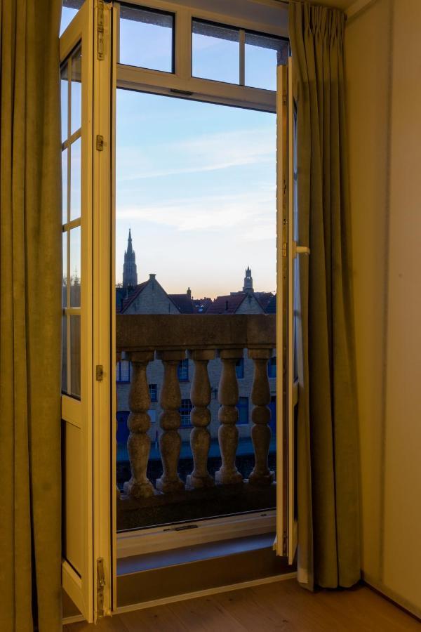 B&B Contrast Брюж Екстериор снимка